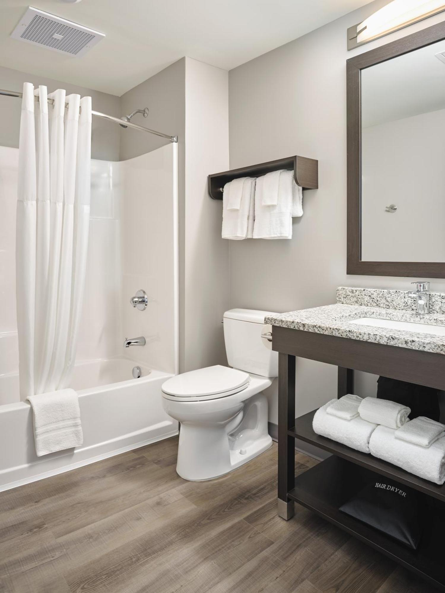 Ferry Pass Stayapt Suites Pensacola-Uwf/Florida Hospital Area מראה חיצוני תמונה